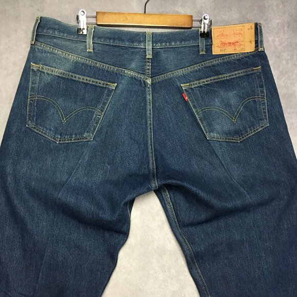 Levis Mens 501 Original Fit Blue Jeans size 42 to 44x30 Button Fly Denim Pants - Picture 1 of 15